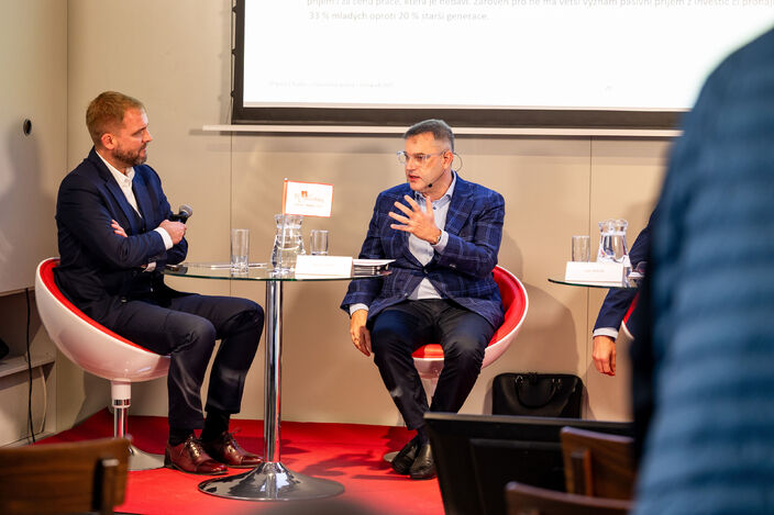 Foto: tisková konference Broker Consulting